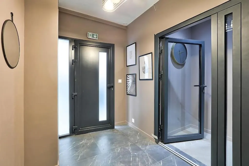 Charme Parisien 6 Personnes, 2 Chambres, 19Eme 0*, Paříž