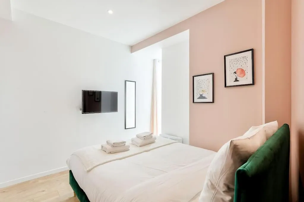 Apartmán Charme Parisien 6 Personnes, 2 Chambres, 19Eme