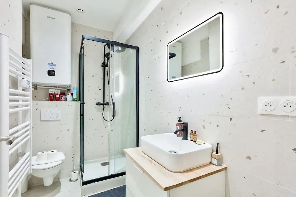 Charme Parisien 6 Personnes, 2 Chambres, 19Eme Frankreich